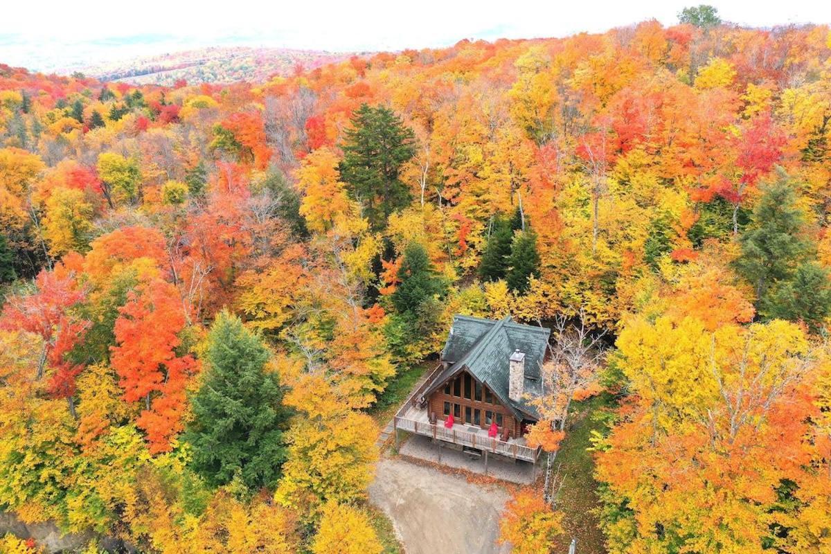 Chic Familiale, Relaxant Avec Spa En Montagnes Labelle Exterior foto