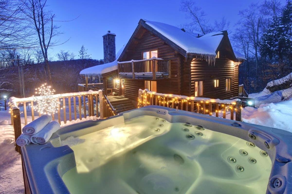 Chic Familiale, Relaxant Avec Spa En Montagnes Labelle Exterior foto